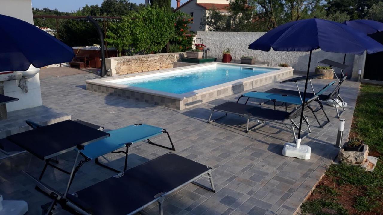 Holiday Home Dioniza Vodnjan Buitenkant foto
